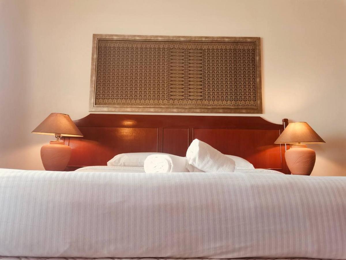Seaview Deluxe Studio Couples Room S ทานจุงบุงาห์ ภายนอก รูปภาพ