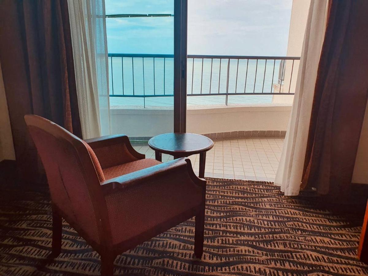 Seaview Deluxe Studio Couples Room S ทานจุงบุงาห์ ภายนอก รูปภาพ