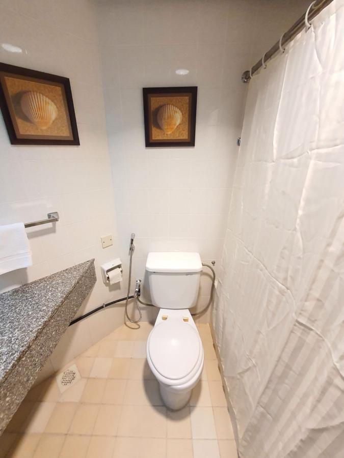 Seaview Deluxe Studio Couples Room S ทานจุงบุงาห์ ภายนอก รูปภาพ