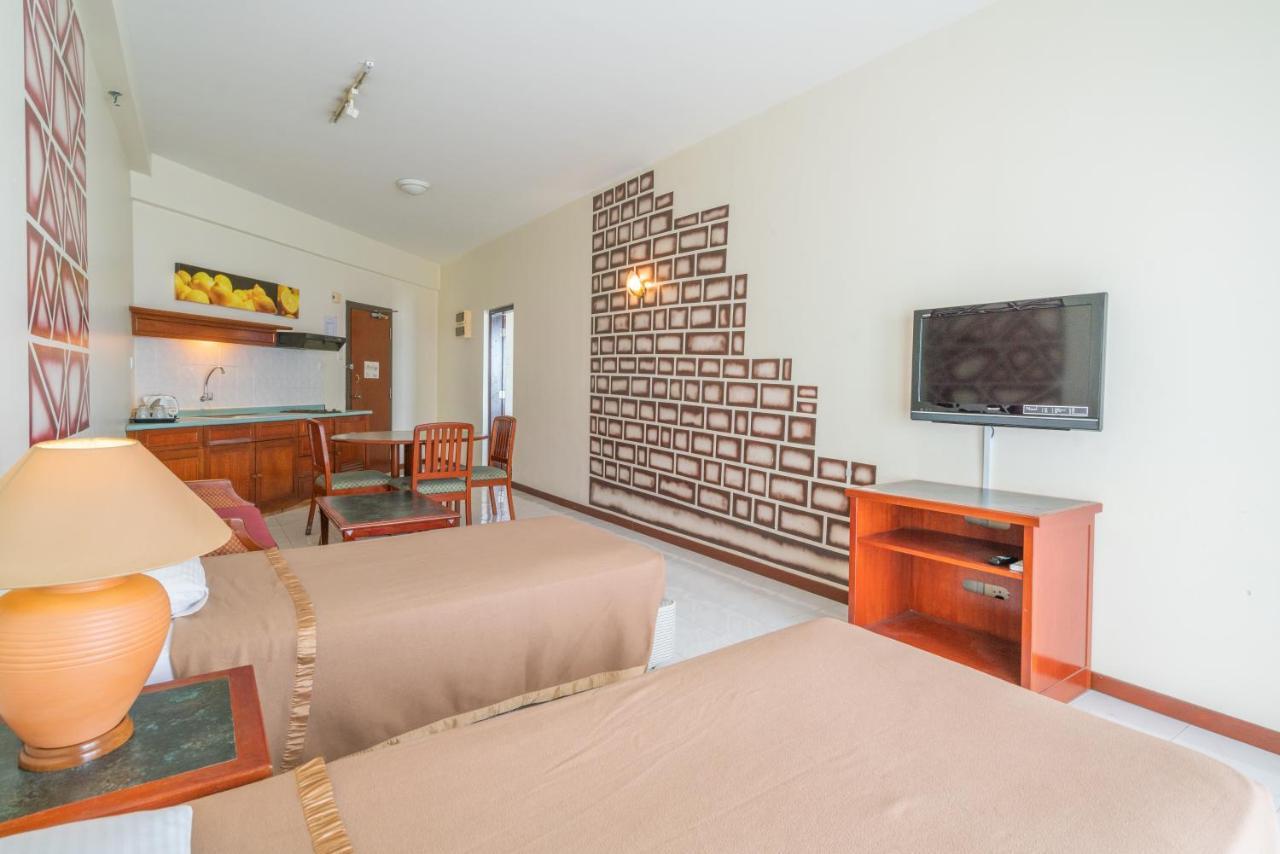 Seaview Deluxe Studio Couples Room S ทานจุงบุงาห์ ภายนอก รูปภาพ