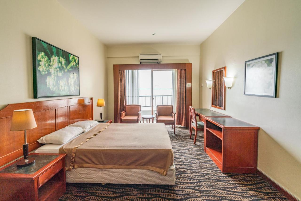 Seaview Deluxe Studio Couples Room S ทานจุงบุงาห์ ภายนอก รูปภาพ