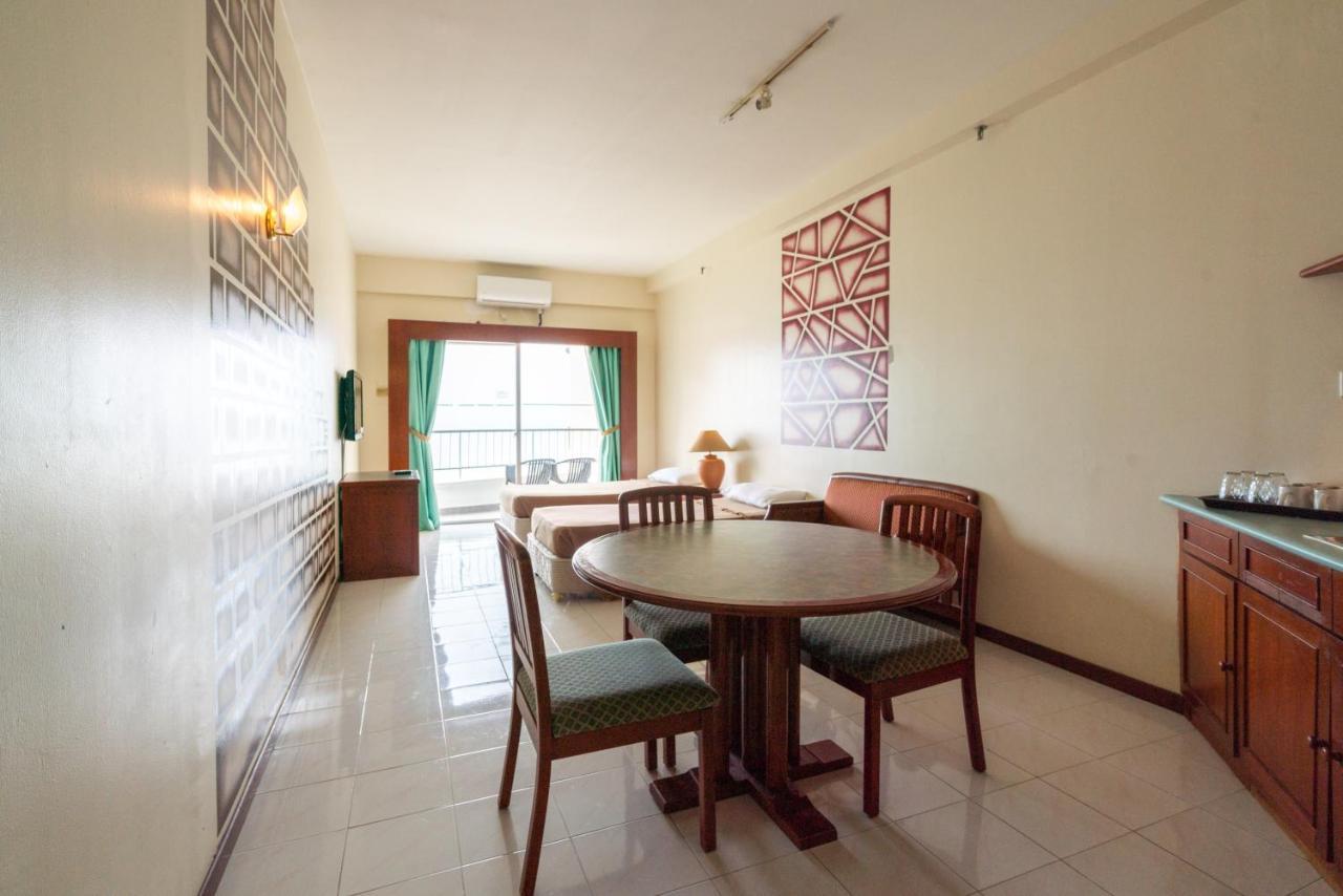Seaview Deluxe Studio Couples Room S ทานจุงบุงาห์ ภายนอก รูปภาพ