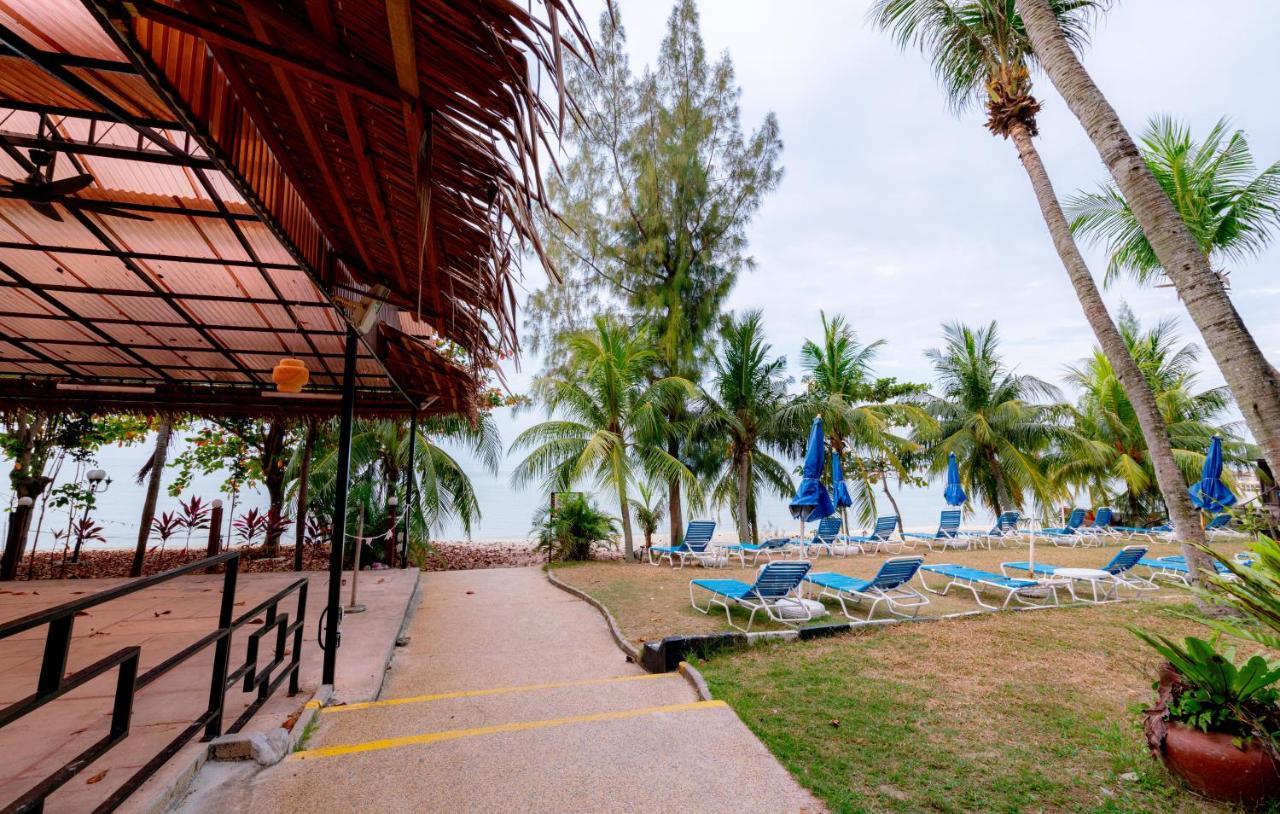 Seaview Deluxe Studio Couples Room S ทานจุงบุงาห์ ภายนอก รูปภาพ