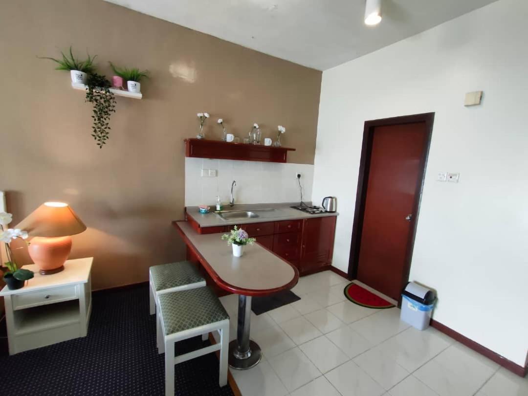 Seaview Deluxe Studio Couples Room S ทานจุงบุงาห์ ภายนอก รูปภาพ